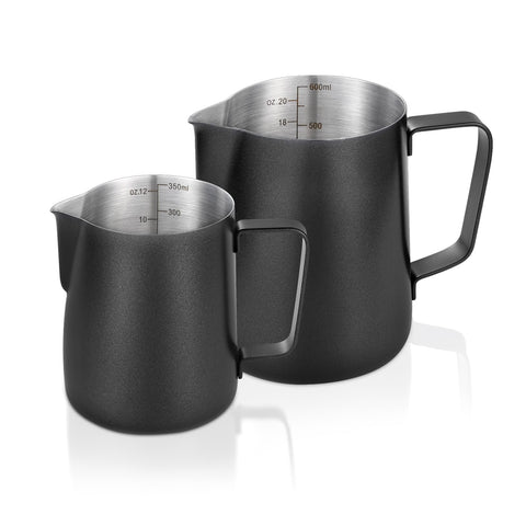Generic jarro espumar leche mate negro con boquilla estrecha para verter con precisión.