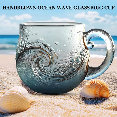 Taza Ola de Vidrio Marino de Generic, manija ergonómica para un agarre cómodo.