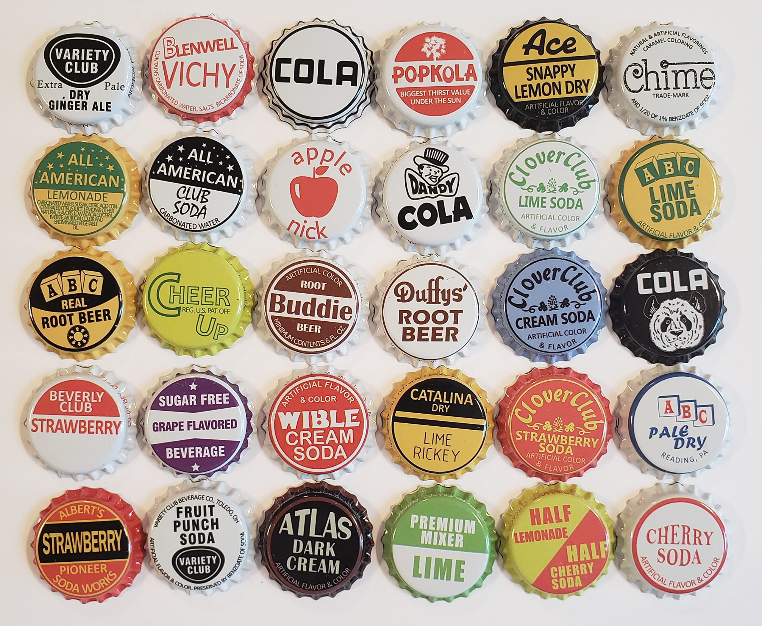 Generic tapas de soda sin usar, listas para crimpado por artesanos.
