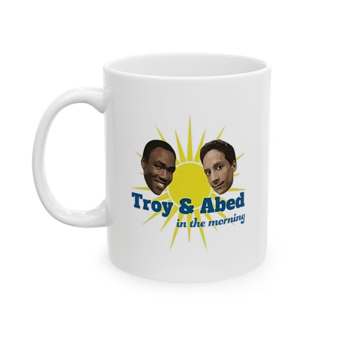 Taza de cerámica Generic con borde colorido y mango cómodo para beber.