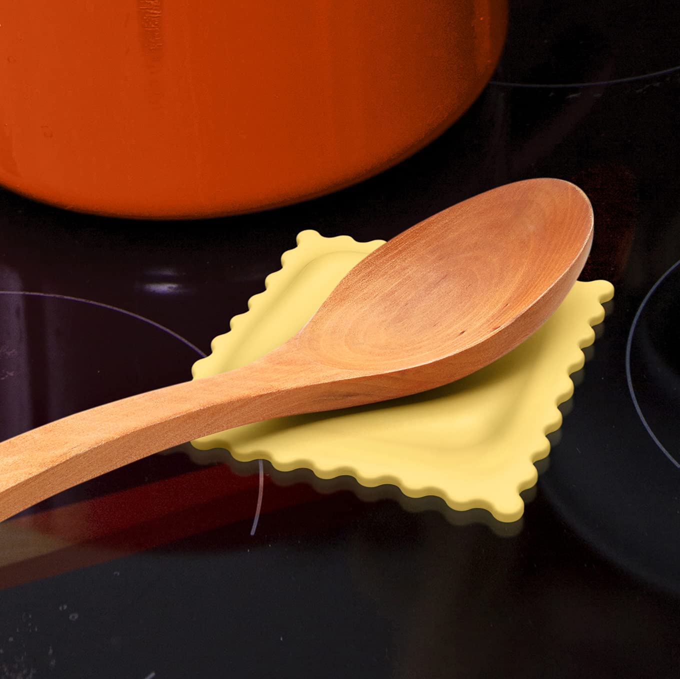 Genuine Fred diseño único ravioli, mantiene la encimera limpia durante la cocción.