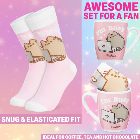Taza con diseño rosa de Pusheen, ideal para oficina.