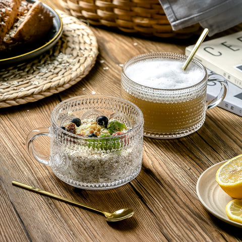 Gezzeny tazas vintage con gotas de lluvia, aspecto sobrio y limpio.