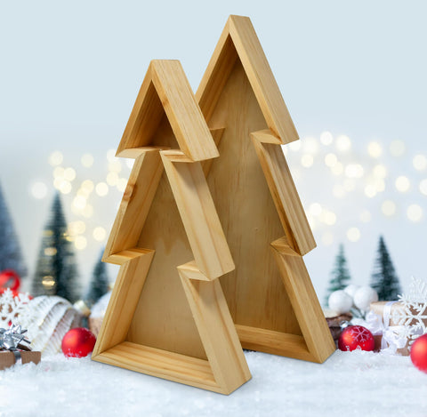 Decoración de mesa Gift Boutique con bandeja en forma de árbol navideño.
