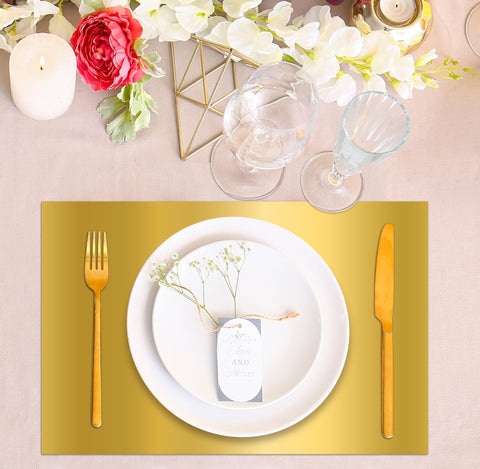 Gift Boutique protege la mesa con manteles desechables y duraderos.