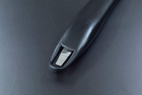 Mango ergonómico negro para uso prolongado con agarre estable