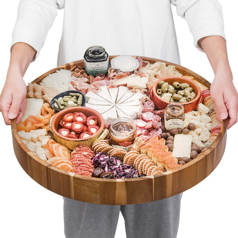 Bandeja GinSent con asa para transportar platos y bebidas sin esfuerzo.
