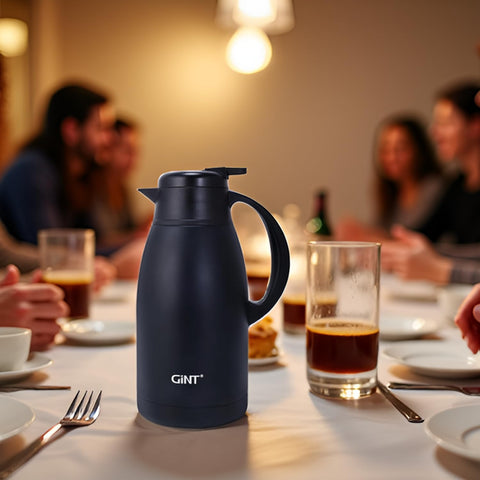 Asa ergonómica GiNT para verter con comodidad.