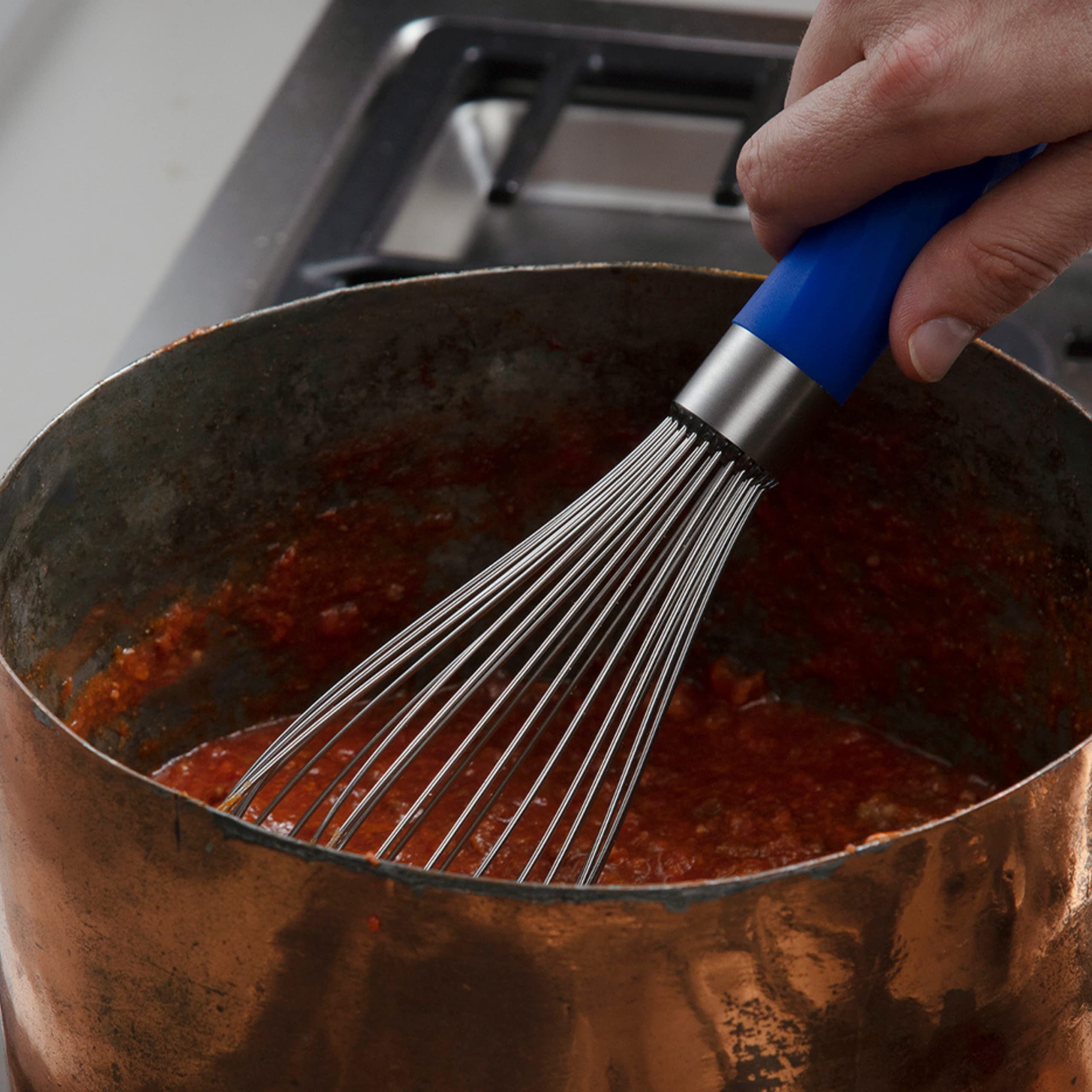 GIR batidor de acero inoxidable resistente al calor hasta 425°F para salsas y mezclas.
