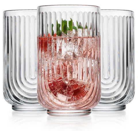 Glaver's vaso alto ondulado con arco, ideal para cócteles refrescantes.