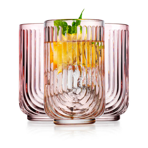 Vasos Glaver's rosa con arco estriado, ideales para cócteles y bebidas refrescantes.