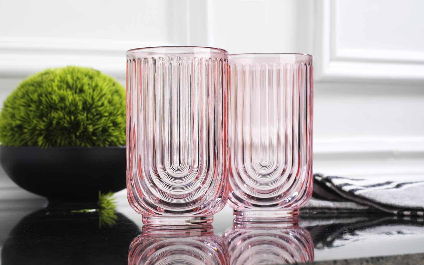 Vaso Glaver's rosa para uso diario, perfecto para té helado y bebidas mixtas.