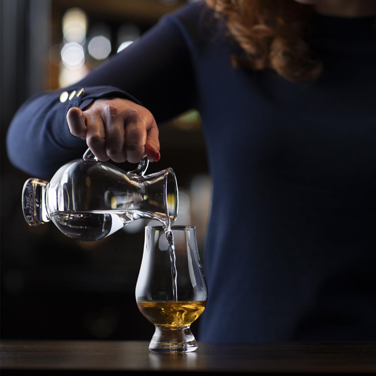 Amantes del whisky eligen Glencairn en festivales y tiendas especializadas.
