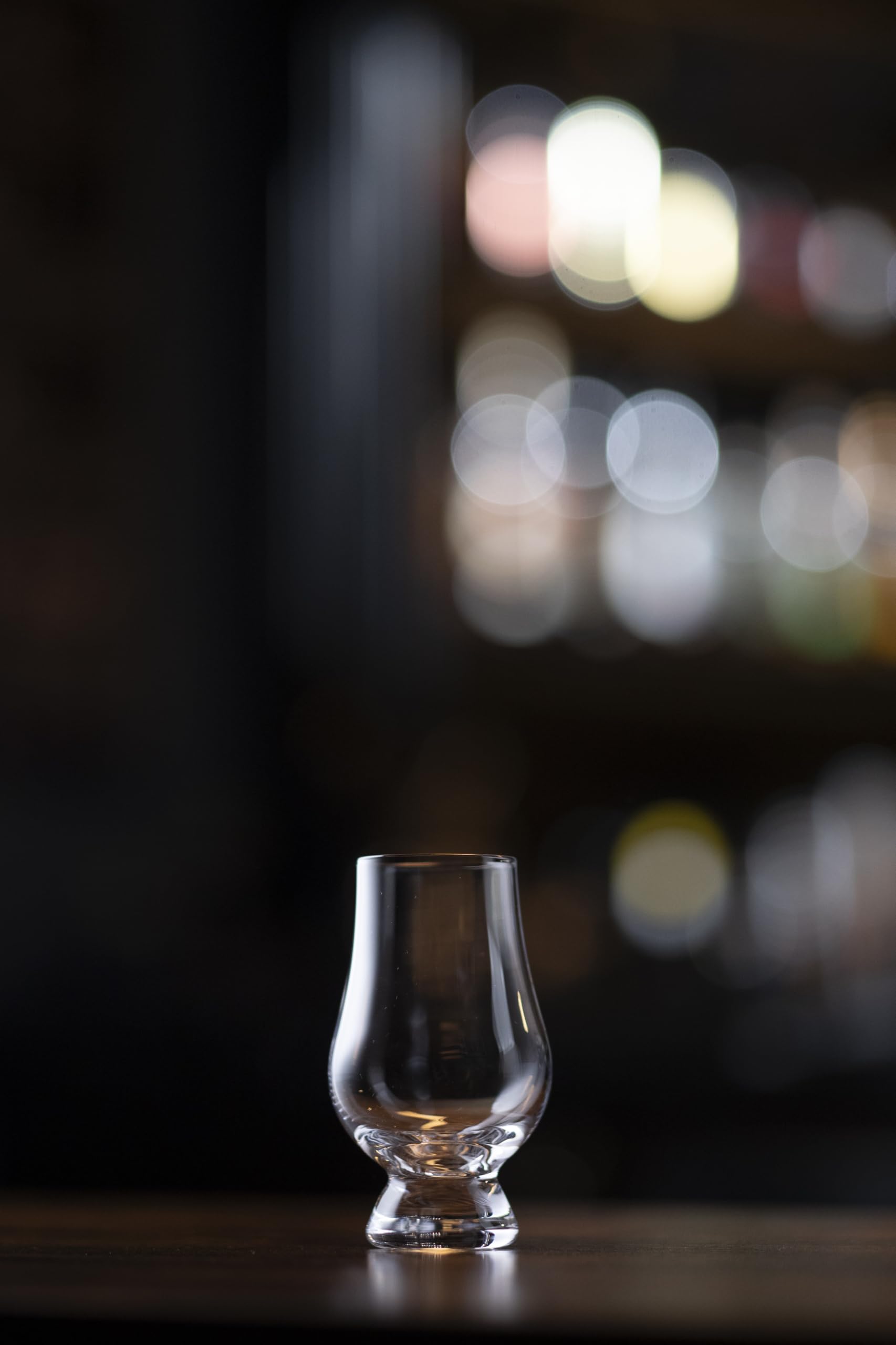 Cristal libre de plomo de GLENCAIRN para una experiencia de color y brillo clara
