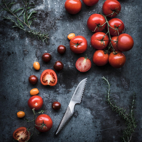 Global cuchillo tomate, mantenimiento recomendado mediante lavado a mano.