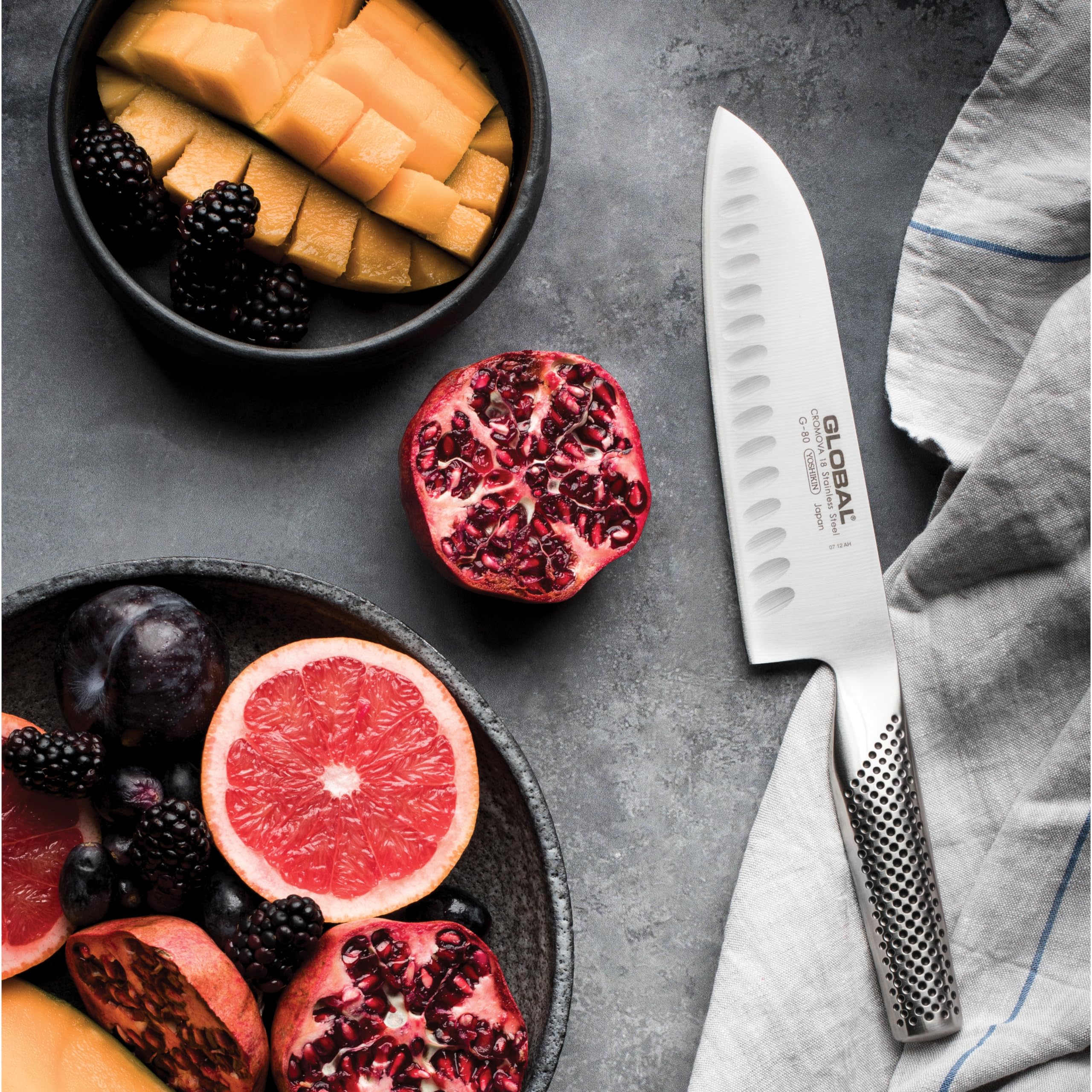Global Santoku 7 pulgadas, estética moderna para cocinas contemporáneas