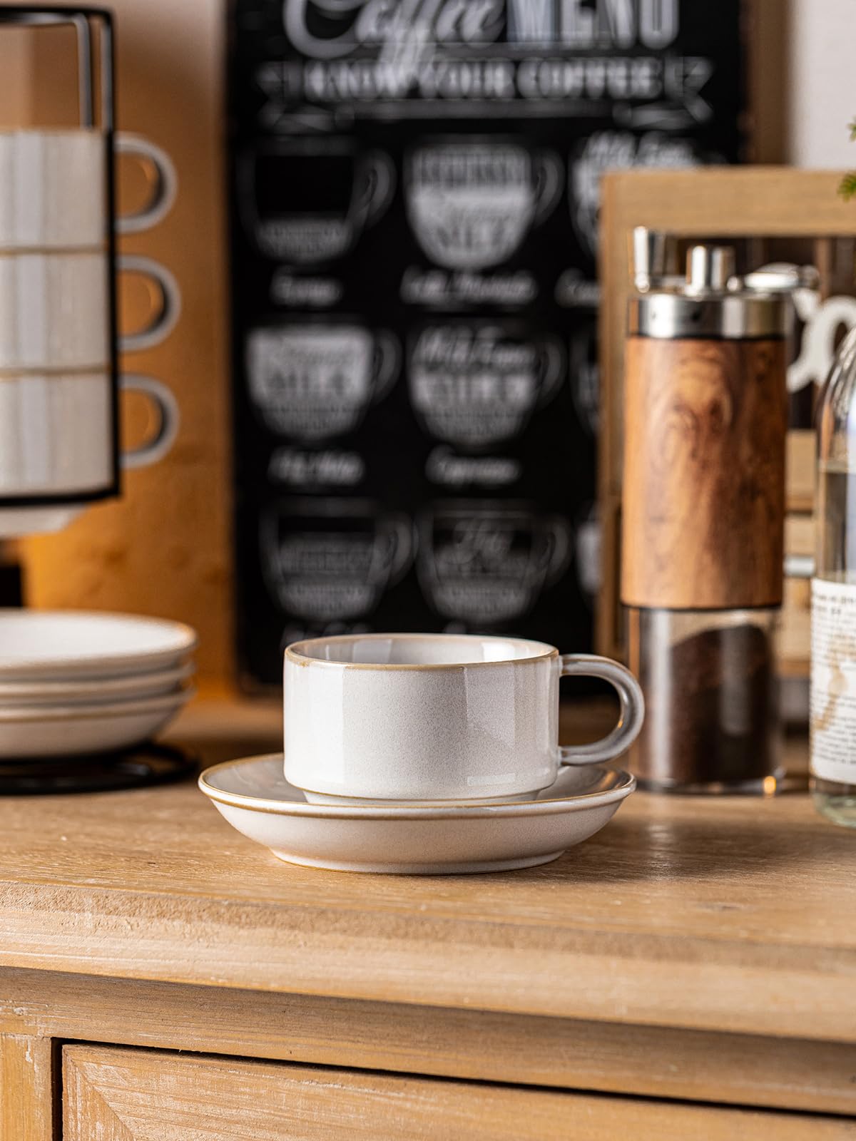 Gomakren uso diario para café o té, cómodo en casa u oficina.
