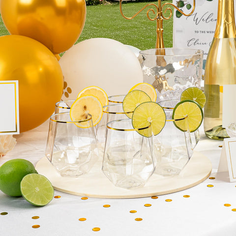 Copa Goodluck con borde dorado, ideal para brindis en bodas