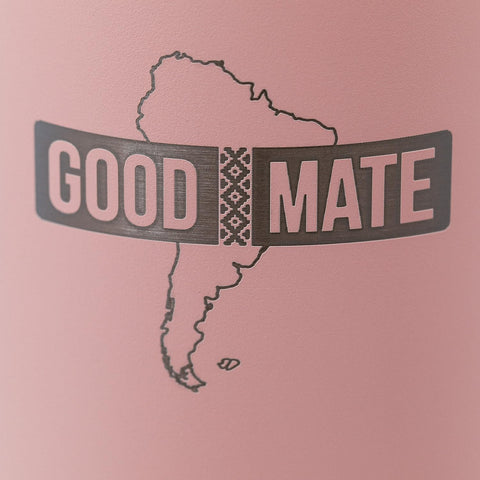 Uso en viaje con Goodmate 500 ml, cabe en mochila sin problemas.