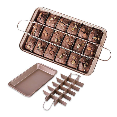 Good Dee's pan-brownie rebanadas 2x2 para porciones consistentes y fáciles de servir.