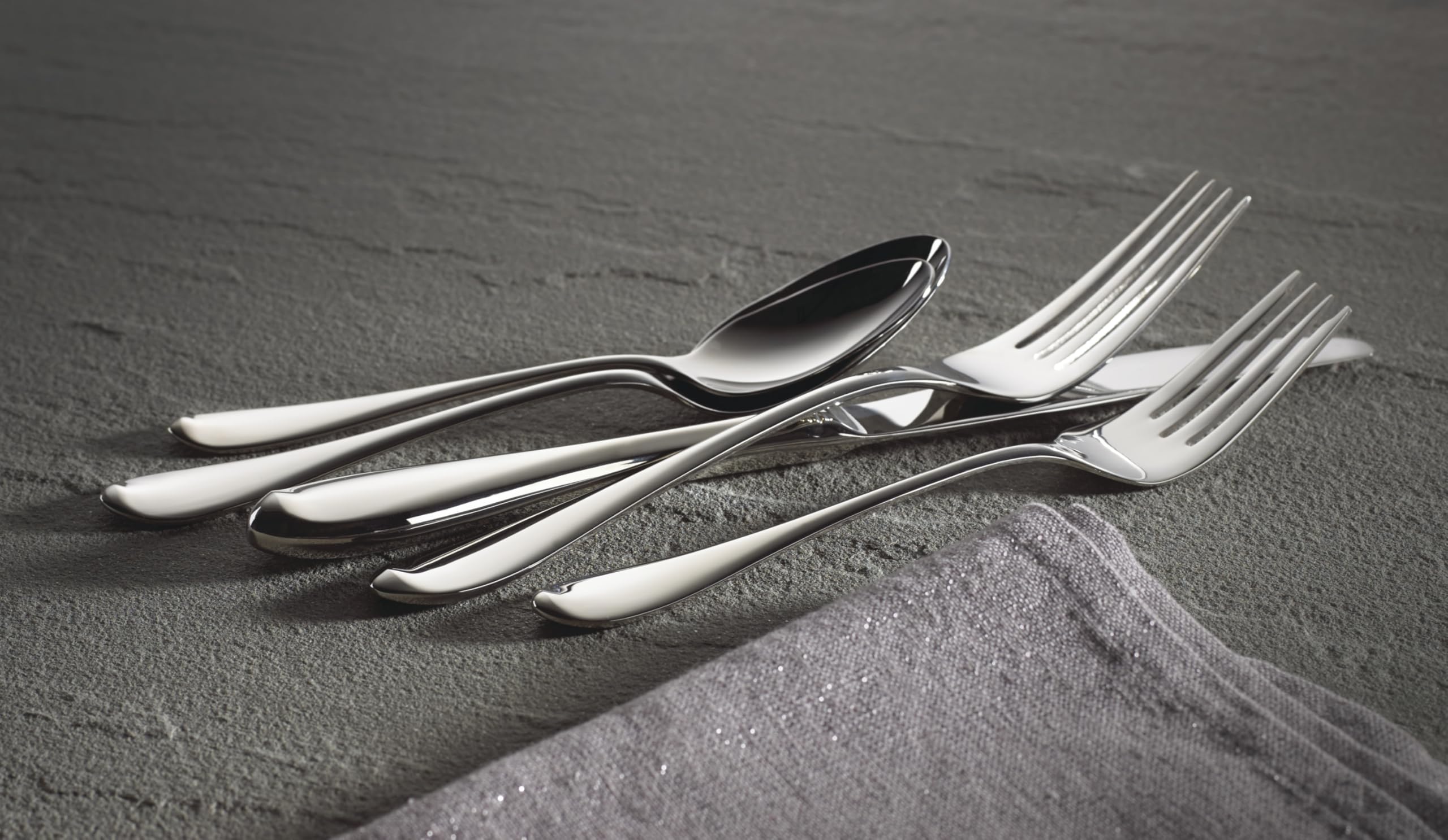 Cubertería Gorham Studio resistente a la deslustre para uso prolongado