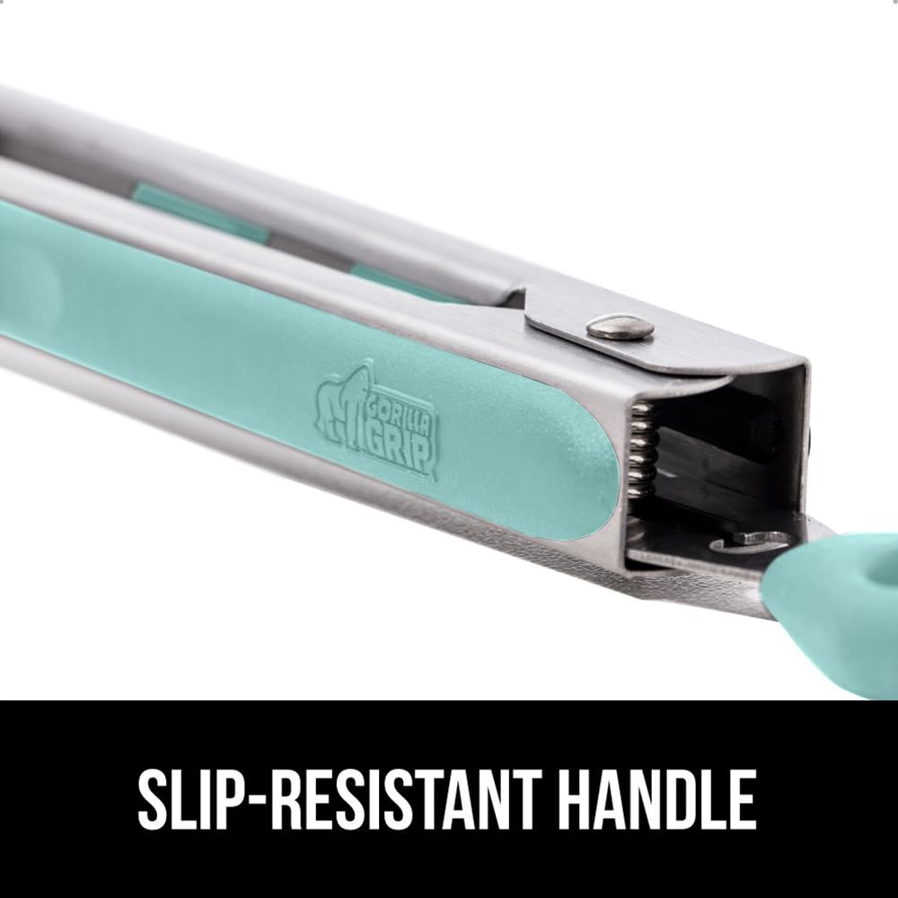 Mango de silicona ergonómico Gorilla Grip ofrece agarre cómodo al voltear alimentos.