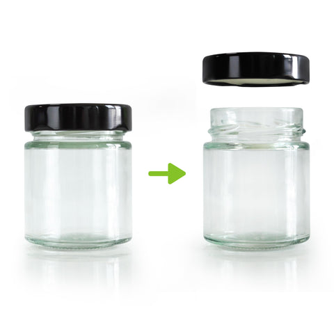Frascos de almacenamiento en cocina para alimentos secos y pequeños ingredientes.