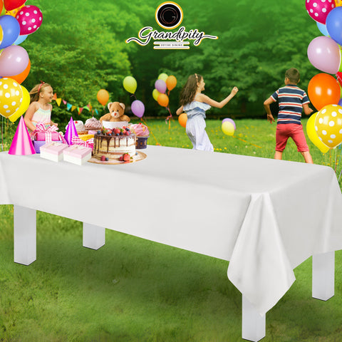 Mantel plástico blanco Grandipity facilita la limpieza tras la fiesta