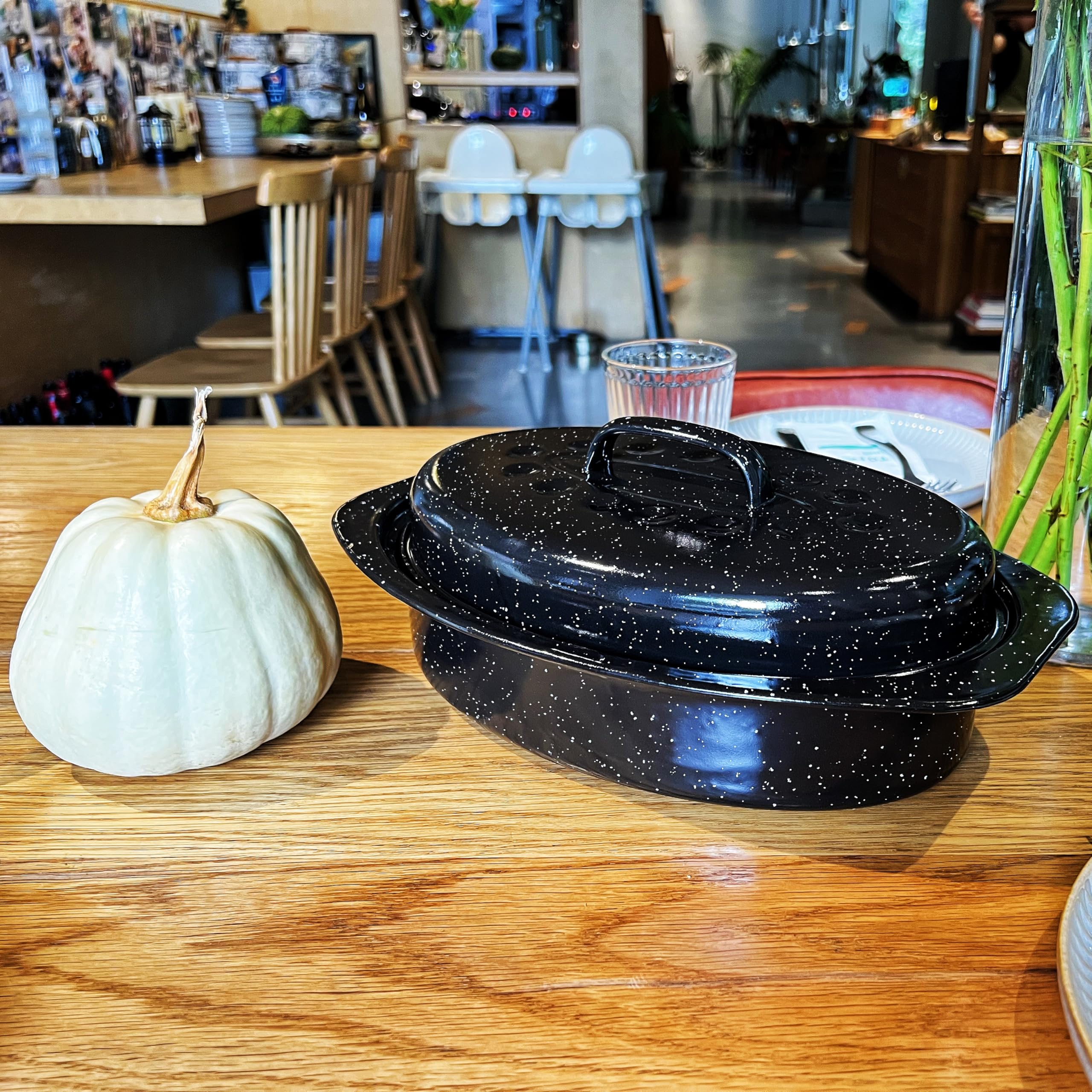 Granite Bowl: tapa con distribución de calor para cocción uniforme.