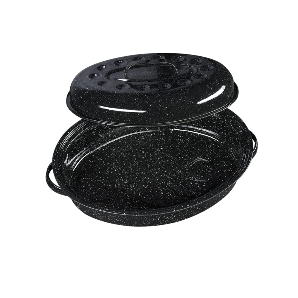 Granite Ware esmaltado speckled negro retiene calor para dorar de forma uniforme.