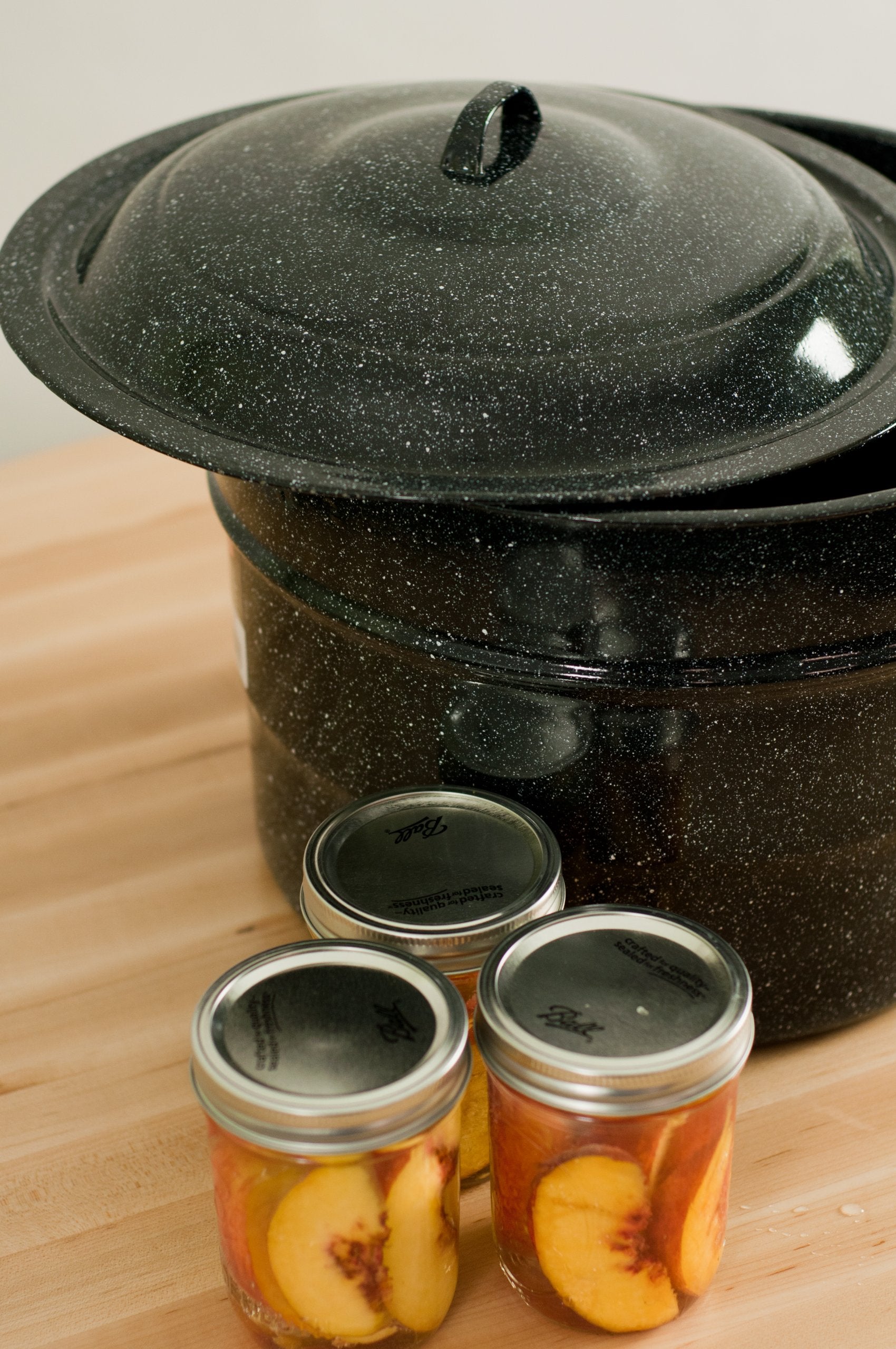 Granite Ware: rejilla para frascos colapsable facilita levantar frascos calientes