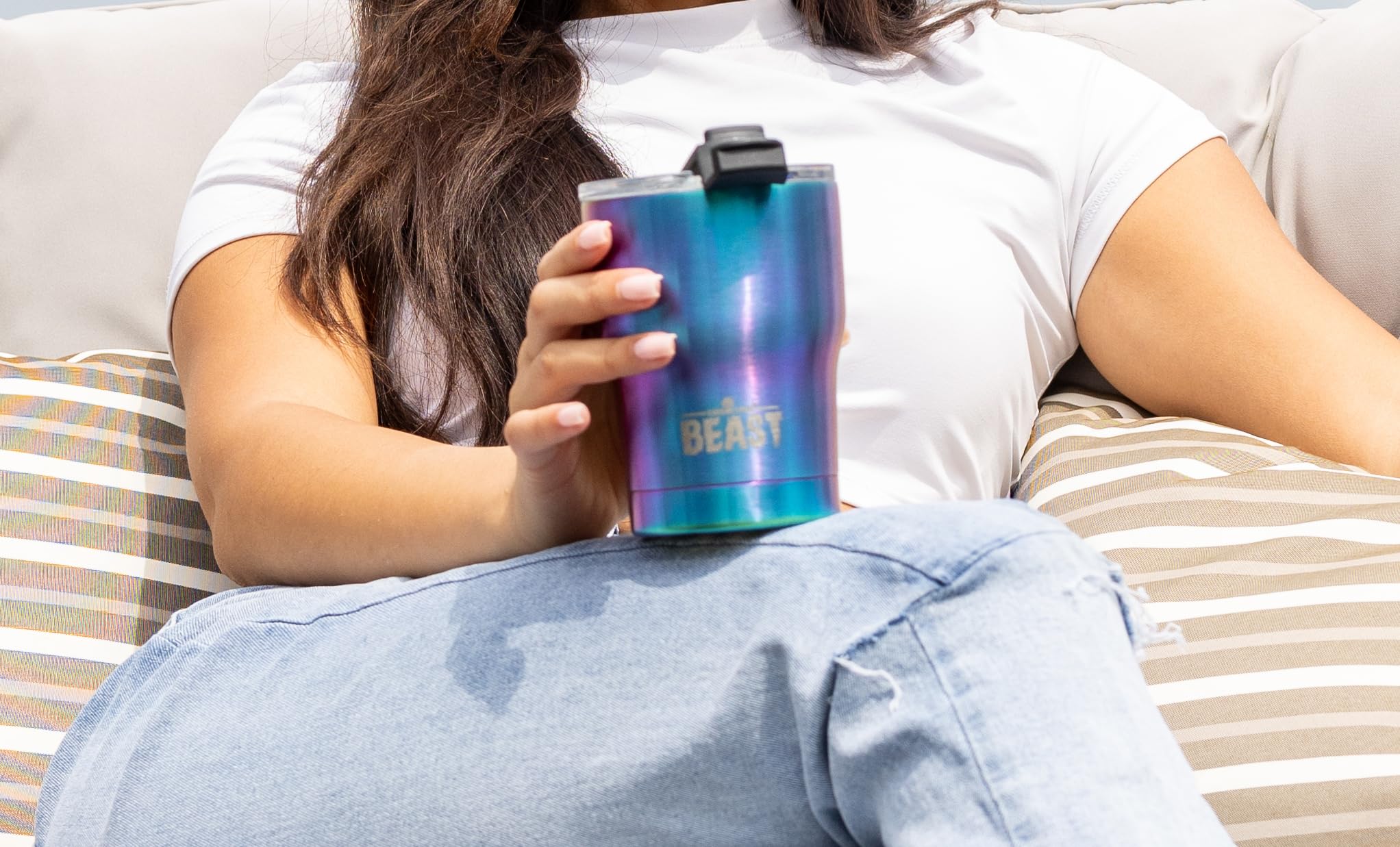 Regalo práctico para amantes de vasos reutilizables y color arcoíris.