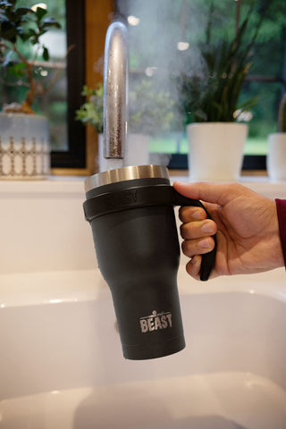 Greens Steel Beast tapa desplegable, cierre seguro y fácil limpieza