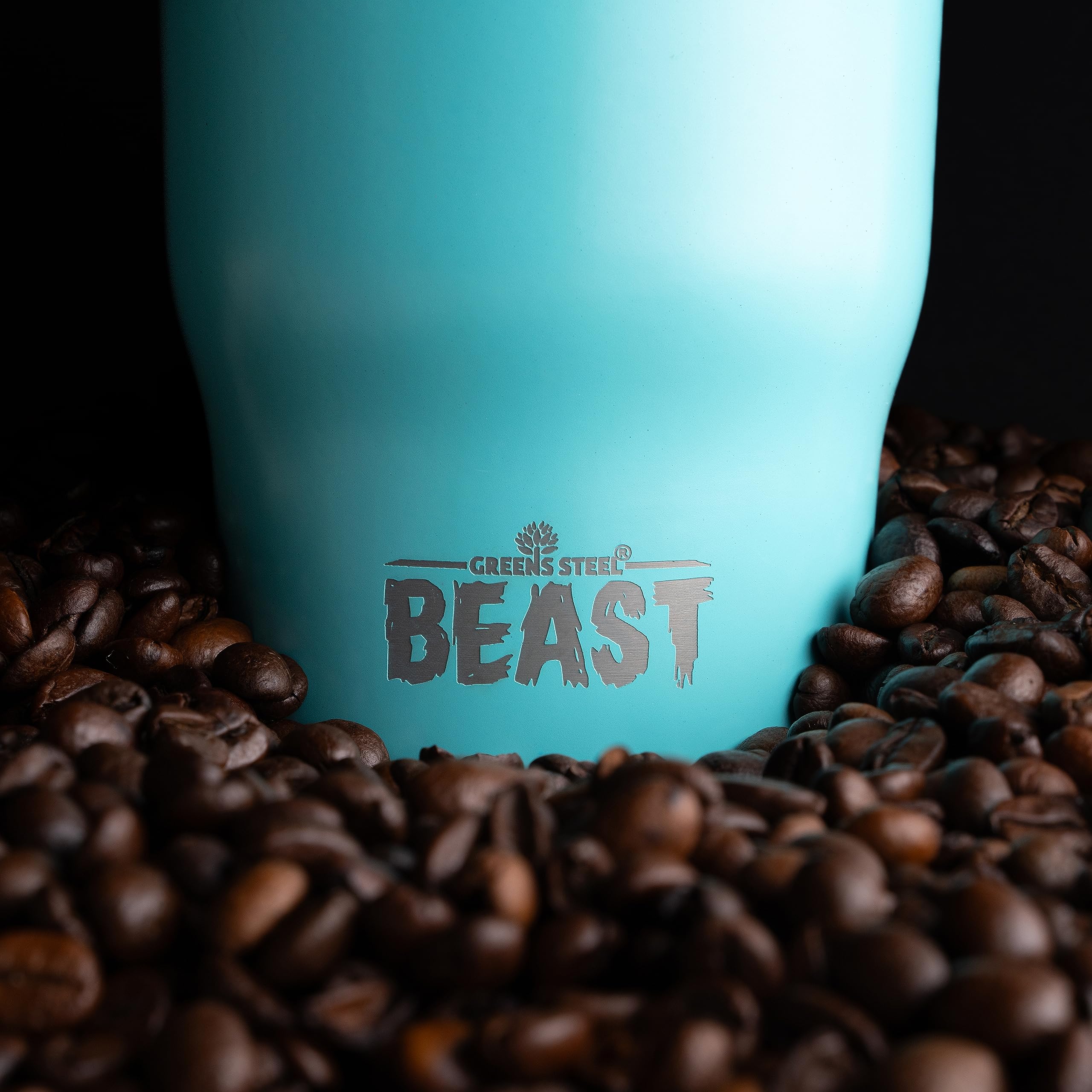 Greens Steel Beast opción versátil para bebidas calientes o frías durante el día