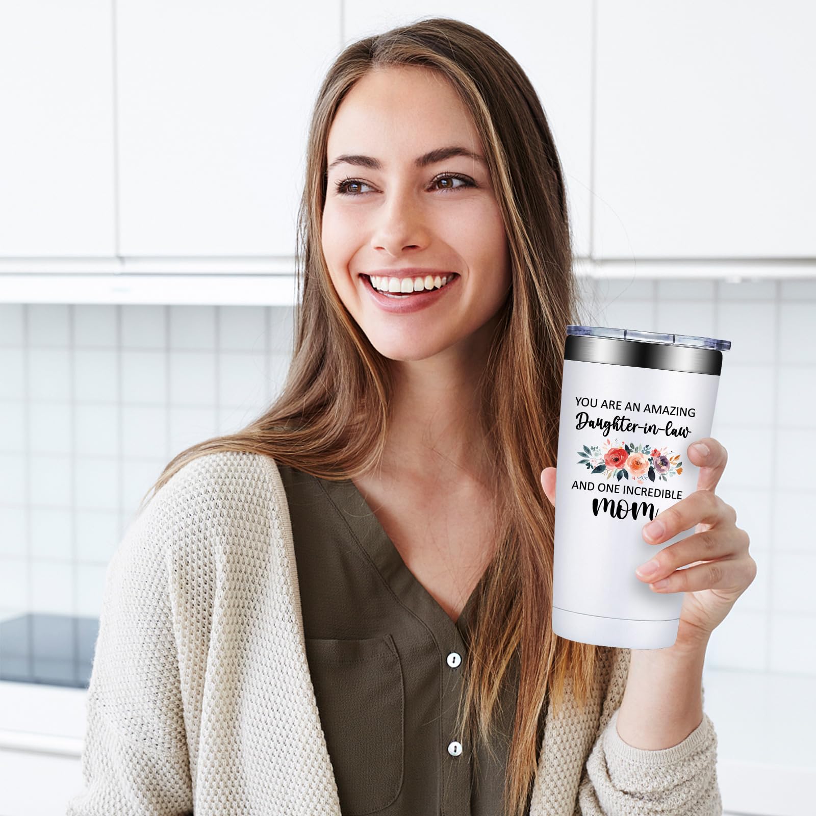 Grifarny nuera tumbler con tapa deslizante para viaje.