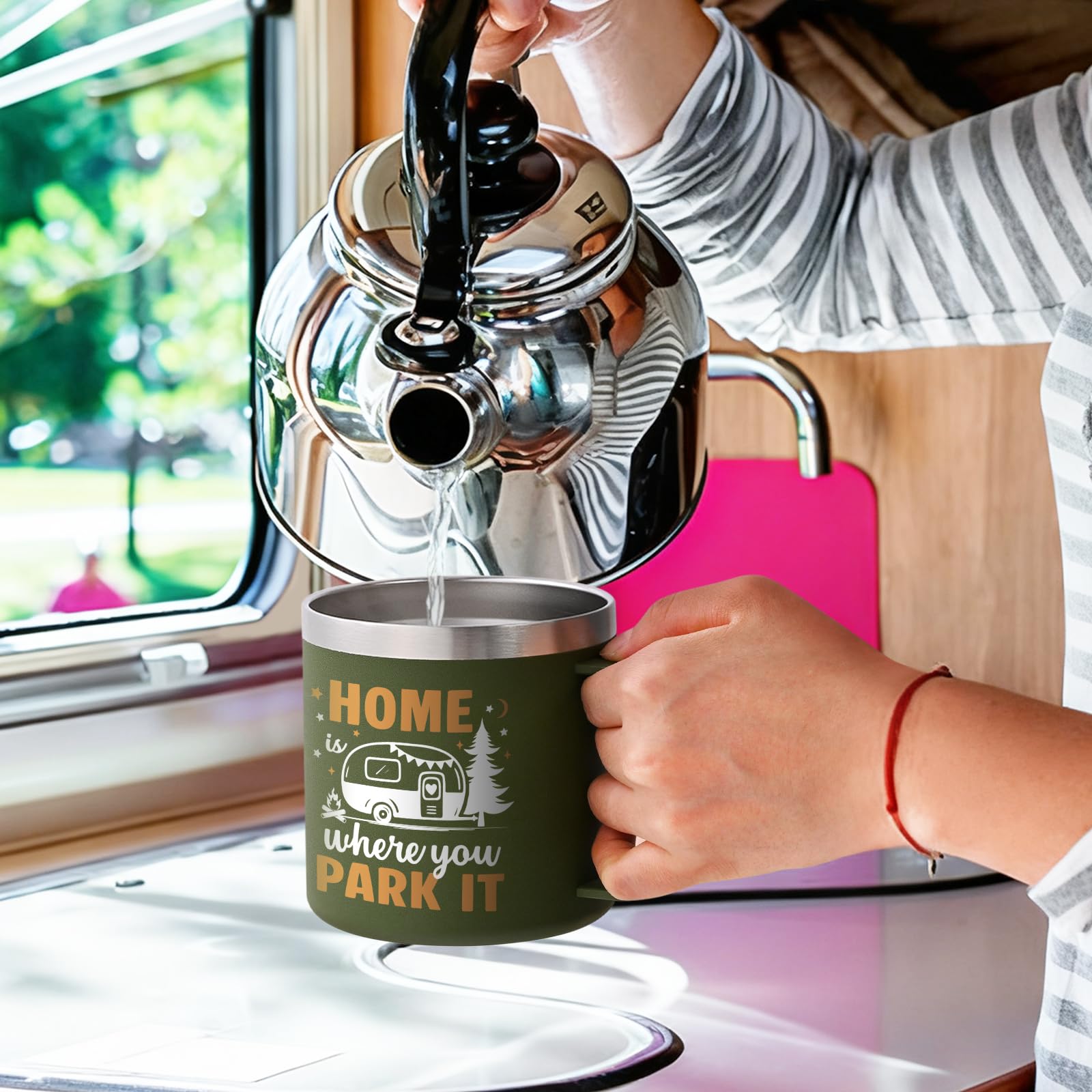Taza Gtmileo 14oz con dibujo de camino, árboles y estrellas para ruta