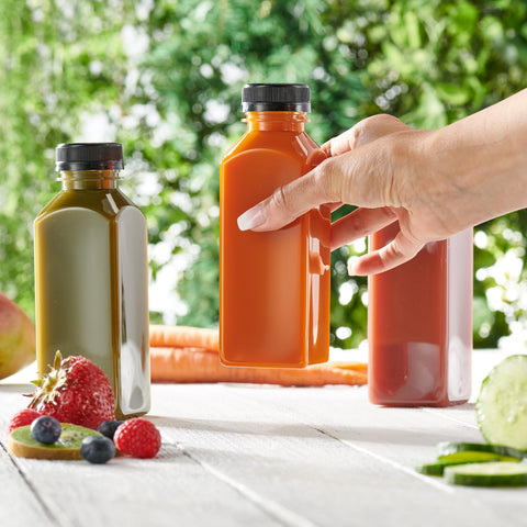 GUSTO brocha incluida facilita la limpieza de las botellas.