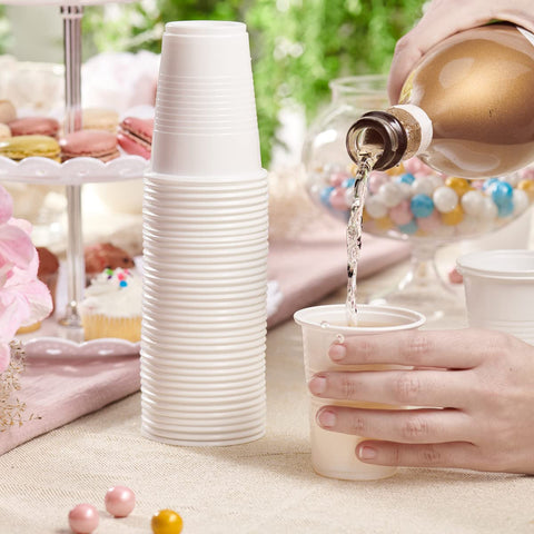 Vaso plástico blanco de GUSTO, pack de 500 para grandes reuniones.