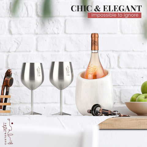 Gusto Nostro diseño elegante marmol añade sofisticación a la mesa.