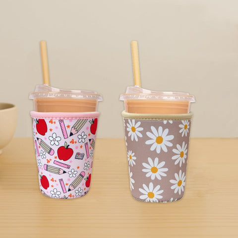 Haevola ajuste para múltiples tamaños de vaso, ideal para café y smoothies.