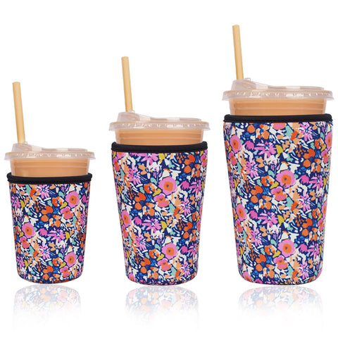 Manga aislante de neopreno Haevola Bloom Frenzy mantiene bebidas frías y evita condensación.