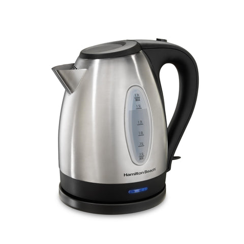 Hamilton Beach tetera eléctrica 1.7 L, frente con indicador azul para hervir rápido