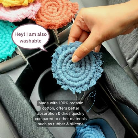 Detalle macramé artesanal de Handmade By Uruba eleva el interior del coche.