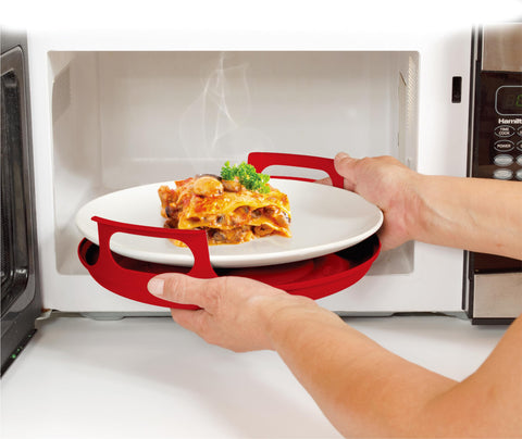 Asas frías y ergonómicas de Handy Gourmet para manipular alimentos calientes.