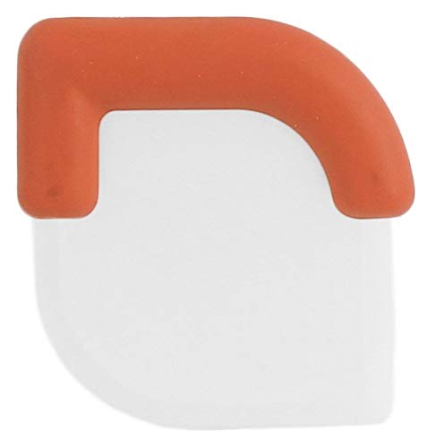 Raspador plástico duradero Handy Housewares para uso diario.