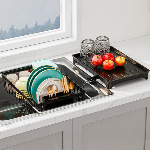 HANLE acabado negro elegante combina con cocinas modernas.