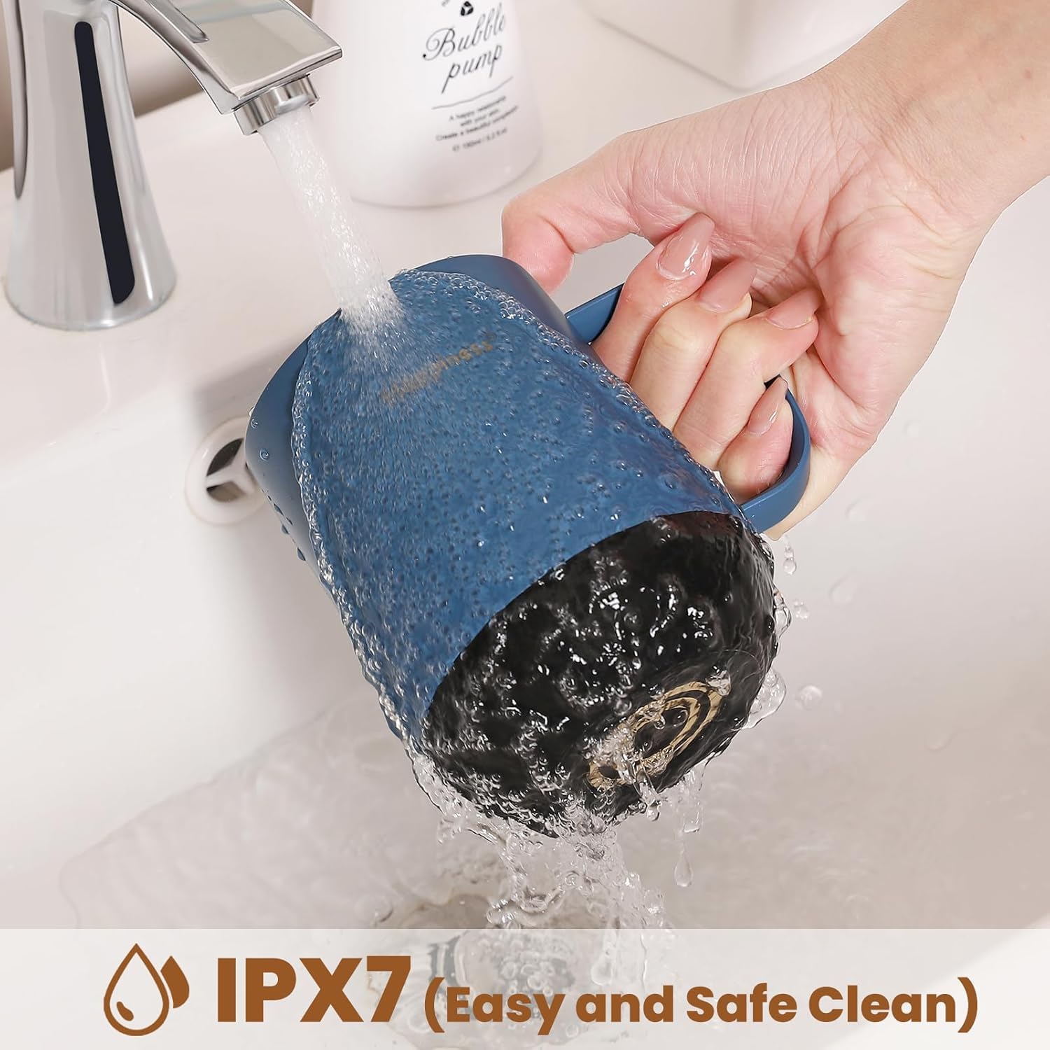 Taza Happiness IPX7 y resistente al agua para limpieza segura.