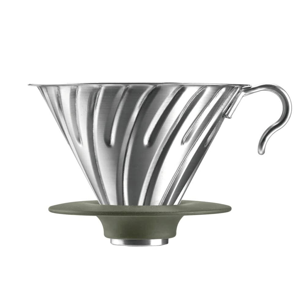 HARIO Outdoor V60 vertedor de metal 02 plateado, vista frontal, ideal para preparaciones rápidas al aire libre.