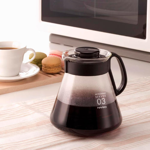 Abertura estrecha de Hario V60 para verter con precisión.