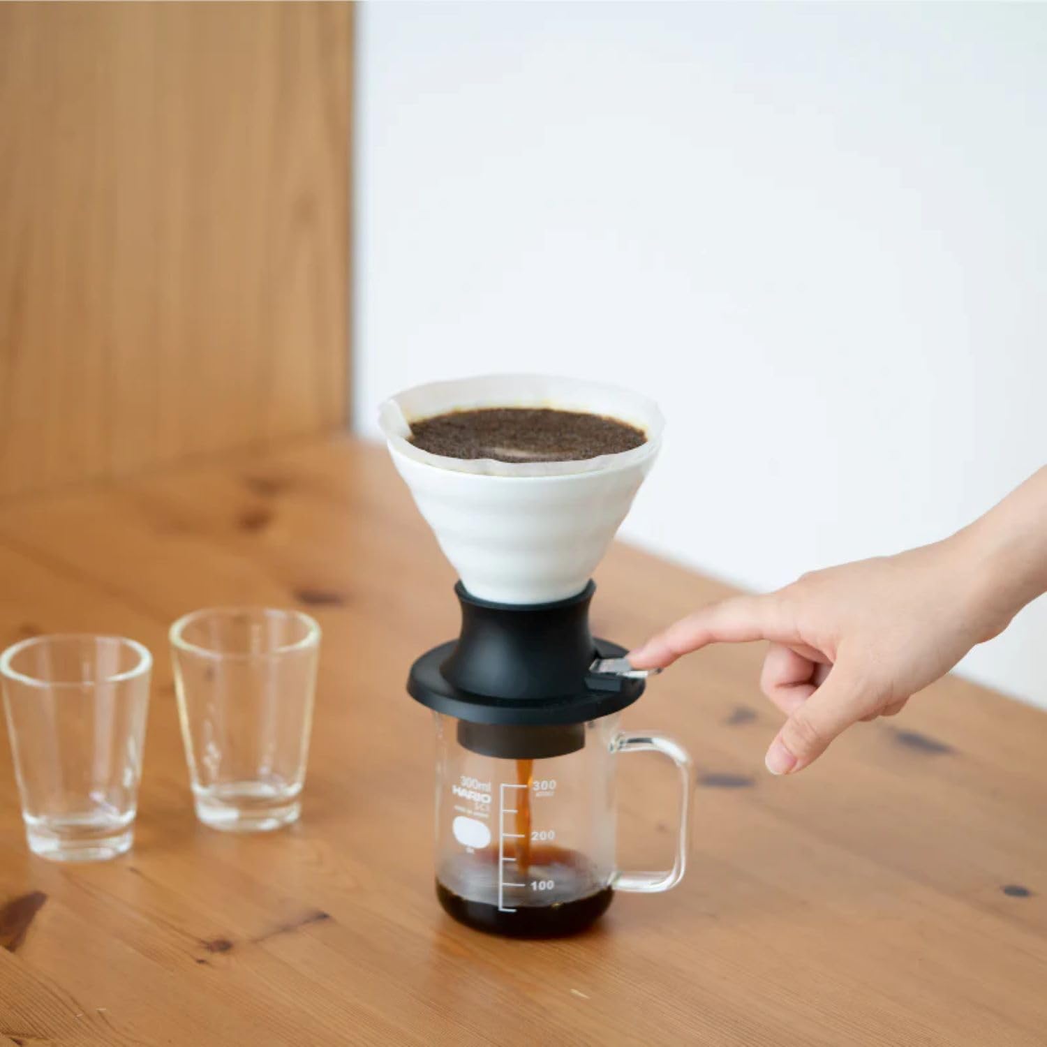 Hario V60 Conmutador de inmersión, taza de café aromática y equilibrada.